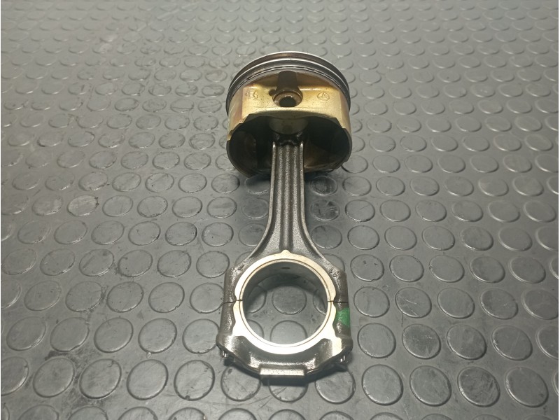 Recambio de piston para mercedes-benz clase cl (w215) coupe 500 (215.375) referencia OEM IAM 097026  