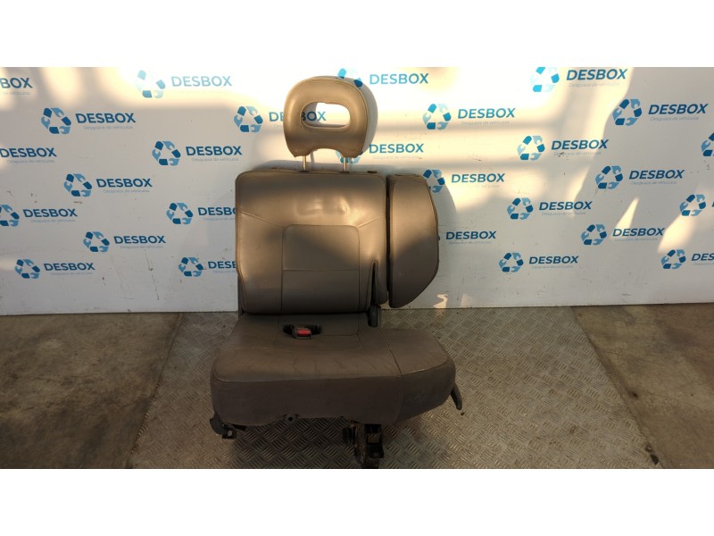 Recambio de asientos trasero derecho para mitsubishi montero (v20/v40) referencia OEM IAM   