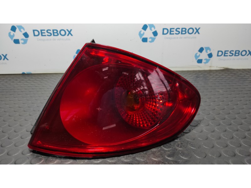 Recambio de piloto trasero derecho para seat toledo (5p2) 2.0 tdi referencia OEM IAM 5P5945096B  