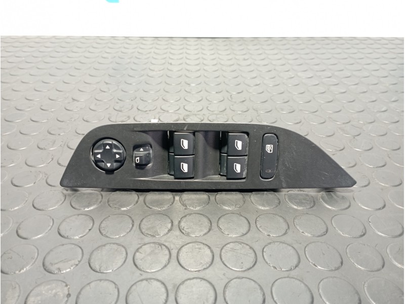 Recambio de mando elevalunas delantero izquierdo para peugeot 2008 (p1) 1.2 puretech 100 referencia OEM IAM 96788281ZD  