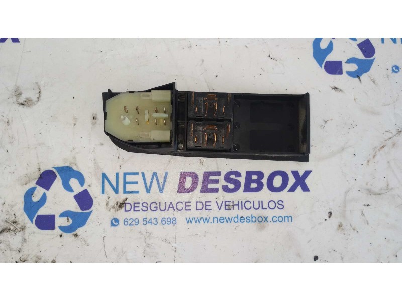 Recambio de mando elevalunas delantero izquierdo para audi 80/90 (893) 1.9 diesel (1y) referencia OEM IAM 89395985501C  