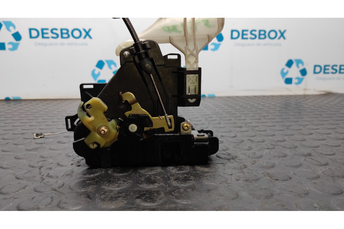 Recambio de cerradura puerta delantera izquierda para volkswagen caddy ka/kb (2c) 1.9 tdi referencia OEM IAM 3B1837015  