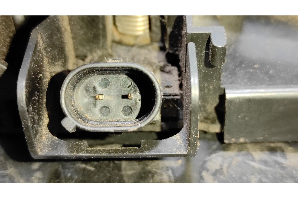 Recambio de cerradura puerta delantera izquierda para volkswagen caddy ka/kb (2c) 1.9 tdi referencia OEM IAM 3B1837015  