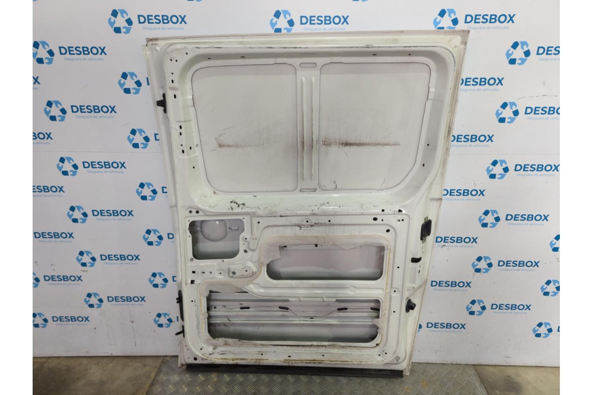 Recambio de puerta lateral corredera derecha para citroen jumpy 1.6 hdi referencia OEM IAM   