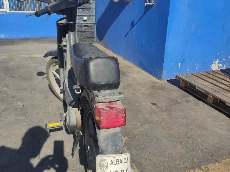 motovespa vespino del año 1999