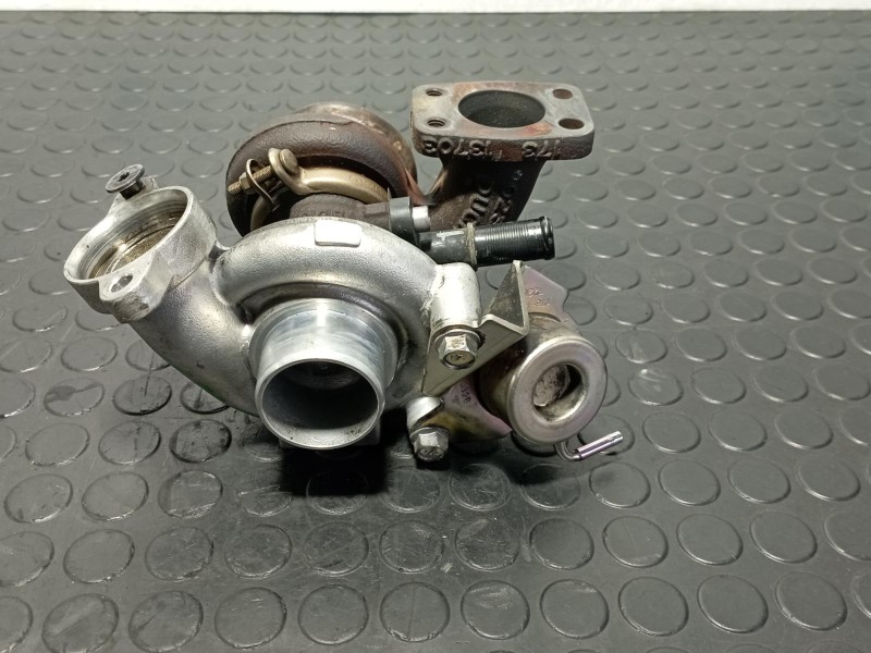 Recambio de turbocompresor para ford focus berlina (cap) 1.6 tdci referencia OEM IAM 9670371380  