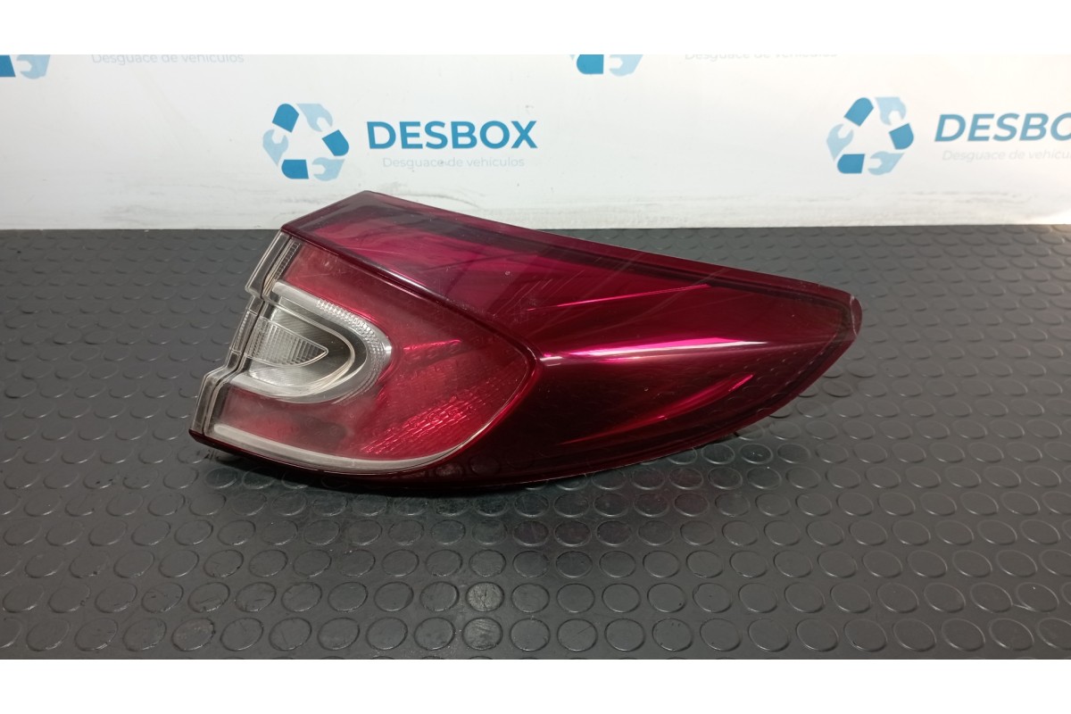 Recambio de piloto trasero derecho para renault megane iii sport tourer 1.9 dci referencia OEM IAM 265500010R  