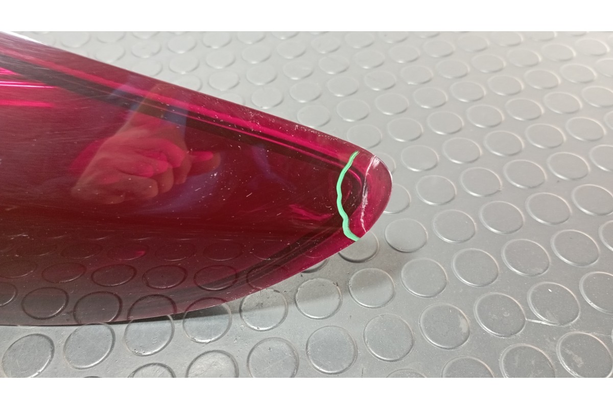 Recambio de piloto trasero derecho para renault megane iii sport tourer 1.9 dci referencia OEM IAM 265500010R  