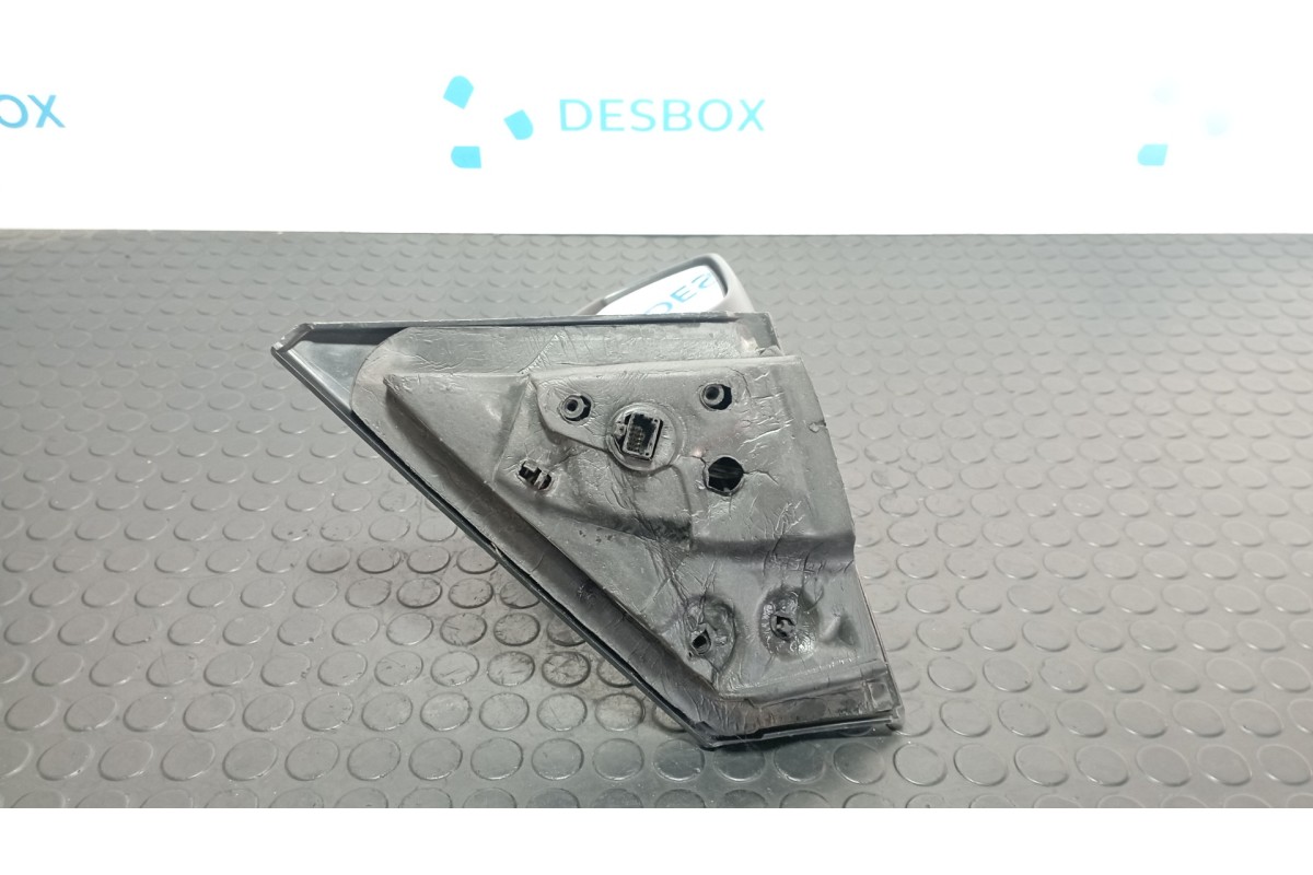 Recambio de retrovisor derecho para renault megane iii sport tourer 1.9 dci referencia OEM IAM 12523170D  