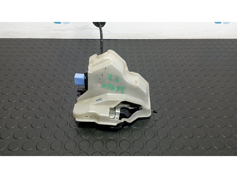 Recambio de cerradura puerta trasera izquierda para volkswagen jetta (1k2) 2.0 tdi referencia OEM IAM 7L0839015D  