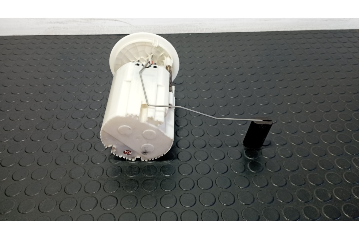 Recambio de aforador para renault megane iii sport tourer 1.9 dci referencia OEM IAM 172020033R  