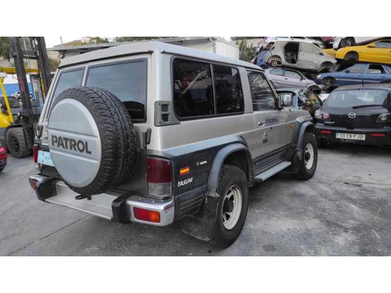 Recambio de piloto trasero derecho paragolpes para nissan patrol gr (y60) 2.8 turbo diesel referencia OEM IAM   