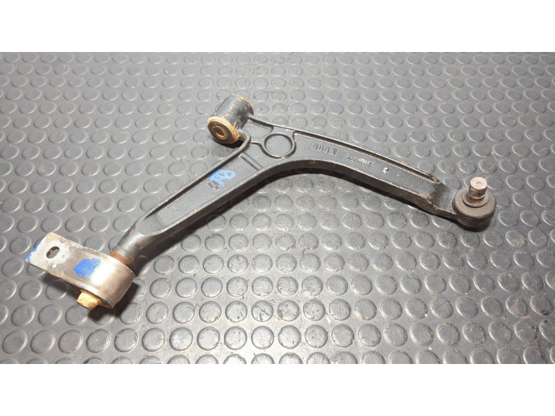 Recambio de brazo derecho inferior delantero para citroen berlingo referencia OEM IAM A0002H  