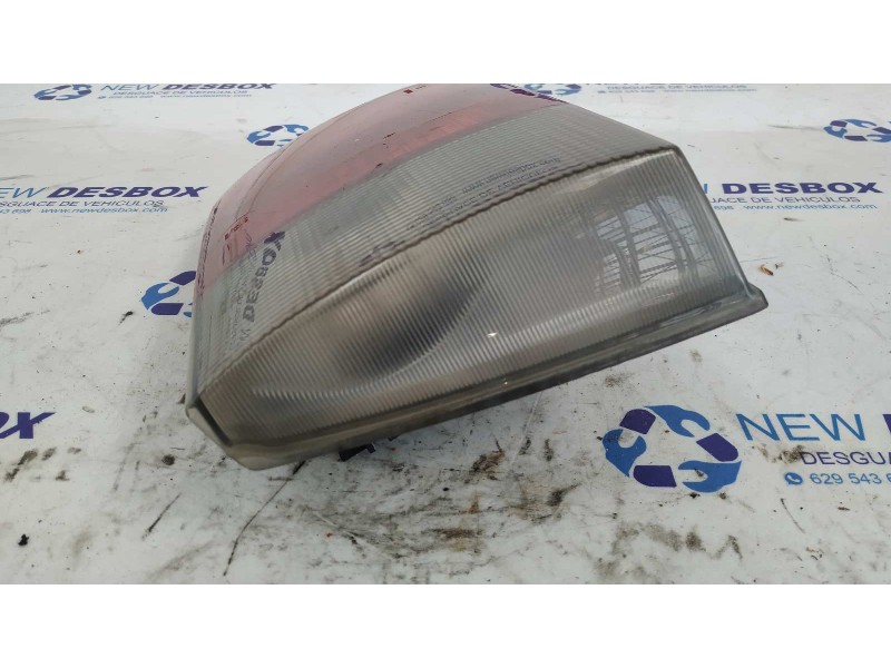 Recambio de piloto porton izquierdo para audi 80/90 (893) 1.9 diesel (1y) referencia OEM IAM 8A0945093J  