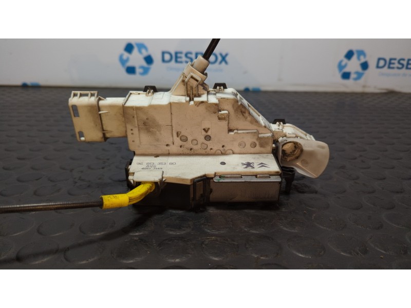 Recambio de cerradura puerta delantera izquierda para citroen jumpy 1.6 hdi referencia OEM IAM 9681335380  