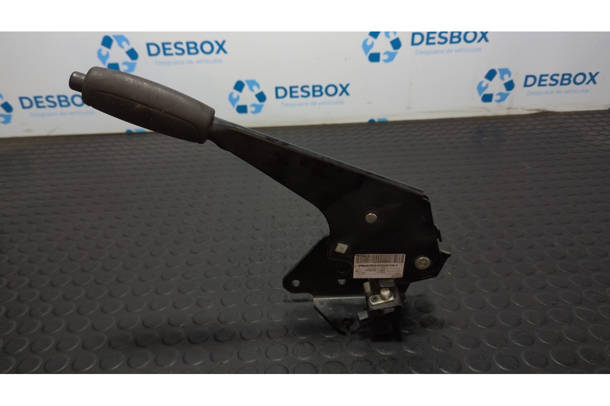 Recambio de palanca freno para peugeot boxer caja cerr. techo elevado (bat.3450)(335)(2007 =>) hdi (335) referencia OEM IAM 0735