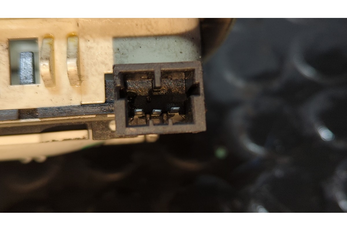 Recambio de luz interior para peugeot boxer caja cerr. techo elevado (bat.3450)(335)(2007 =>) hdi (335) referencia OEM IAM 73552