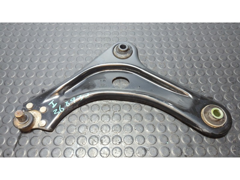 Recambio de brazo izquierdo inferior delantero para peugeot 208 1.2 puretech referencia OEM IAM C45  