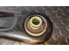 Recambio de brazo izquierdo inferior delantero para peugeot 208 1.2 puretech referencia OEM IAM C45   2