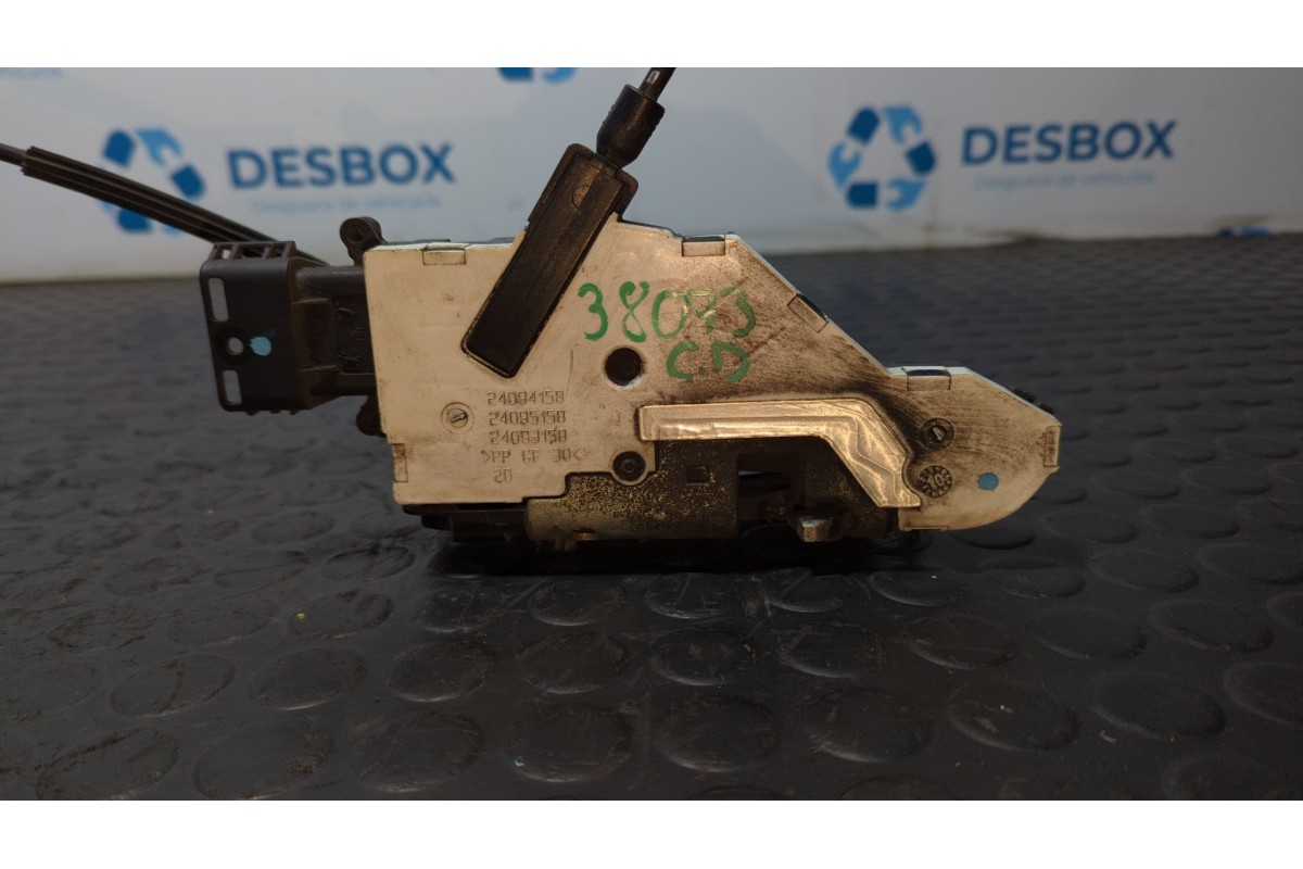 Recambio de cerradura corredera derecha para citroen jumpy 1.6 hdi referencia OEM IAM 24094158  