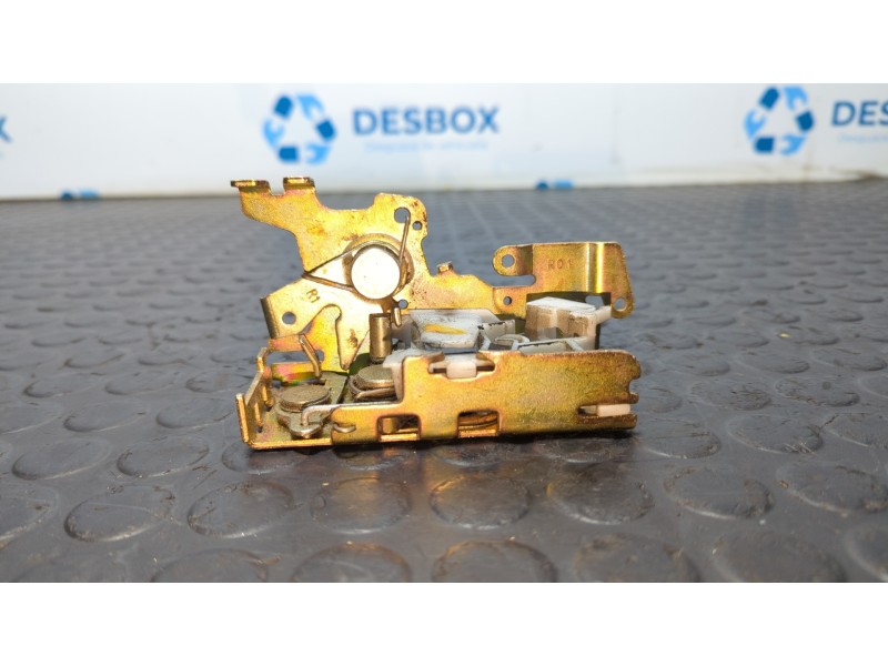 Recambio de cerradura corredera derecha para mercedes-benz sprinter (w901,w903) combi referencia OEM IAM 9017301135  