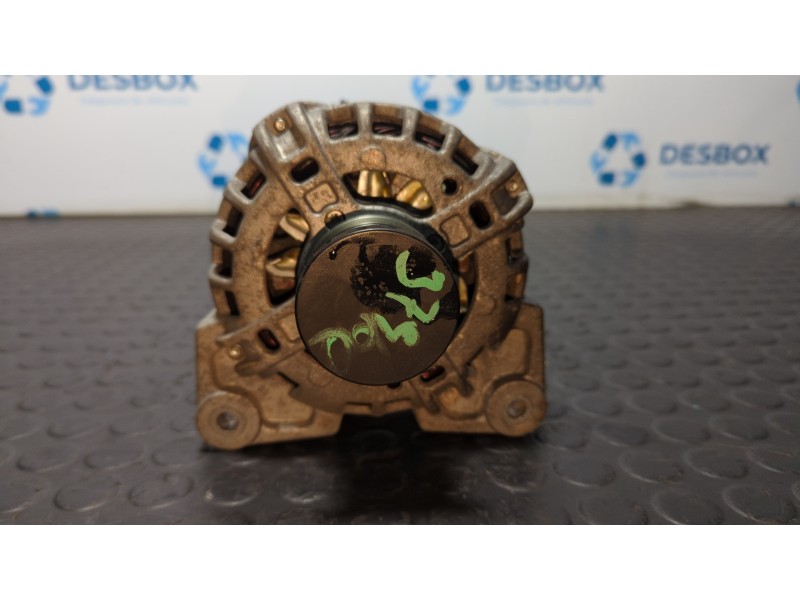 Recambio de alternador para dacia sandero 1.0 tce referencia OEM IAM 231002854R  