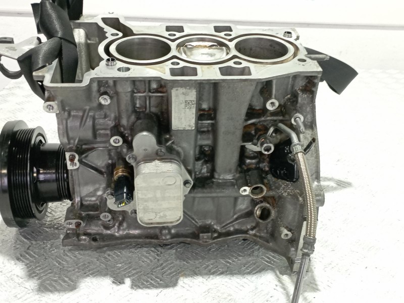 Recambio de bloque para peugeot 208 1.2 puretech referencia OEM IAM 9676012010  