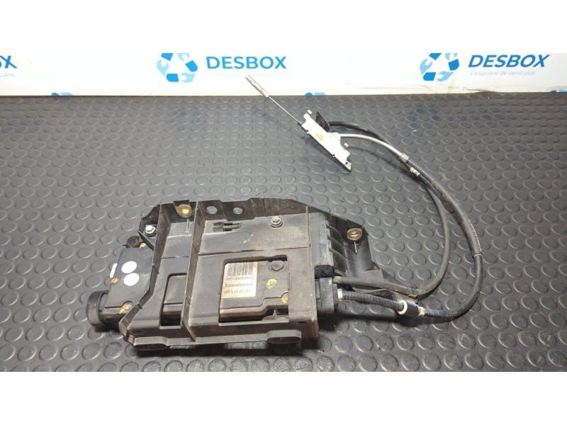 Recambio de freno de mano electrico para renault scenic ii 1.5 dci referencia OEM IAM 8200450860A  