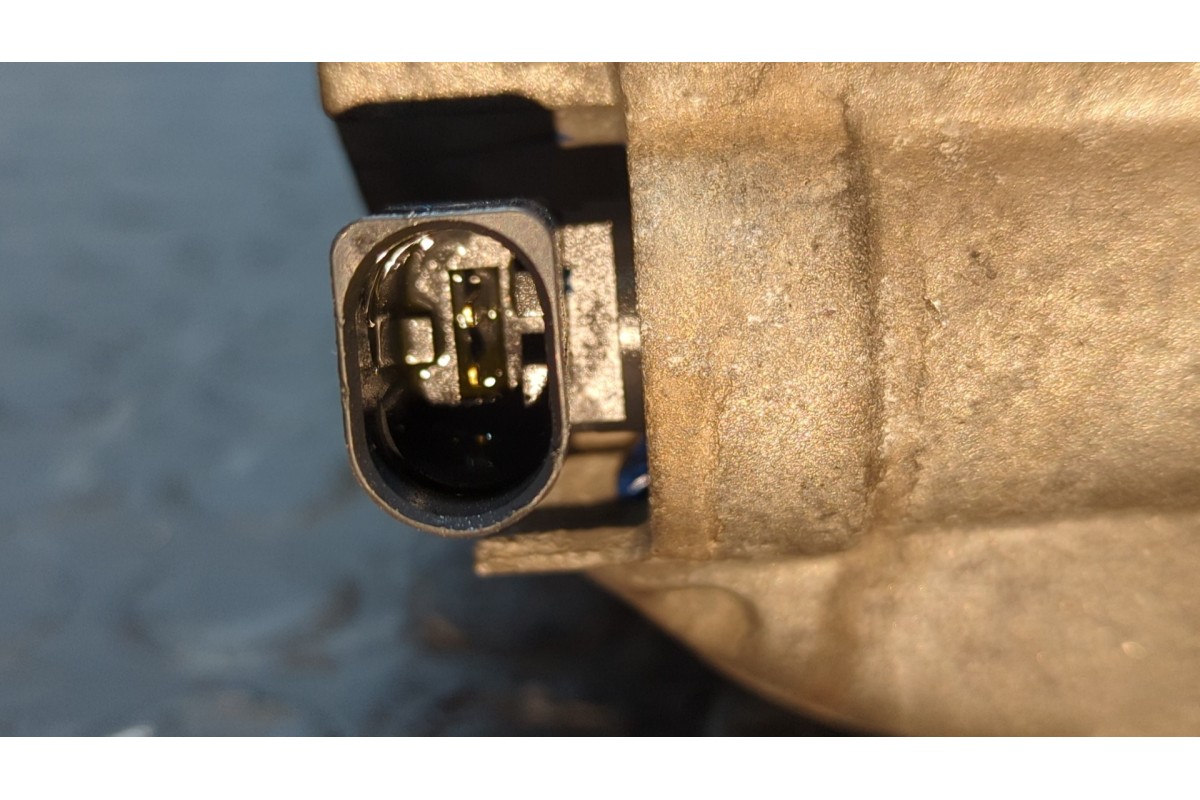 Recambio de compresor aire acondicionado para volkswagen golf v berlina (1k1) 1.6 fsi referencia OEM IAM 1K0820803L  