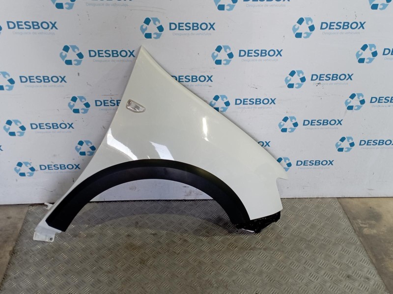 Recambio de aleta delantera derecha para dacia sandero 1.0 tce referencia OEM IAM   