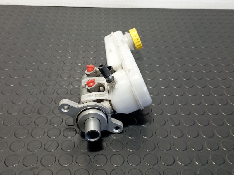 Recambio de bomba freno para peugeot boxer caja abierta referencia OEM IAM 0204255096  