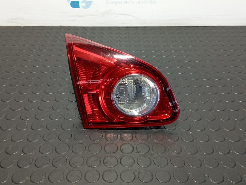 Recambio de piloto porton izquierdo para nissan qashqai (j10) 2.0 dci referencia OEM IAM 89071063  