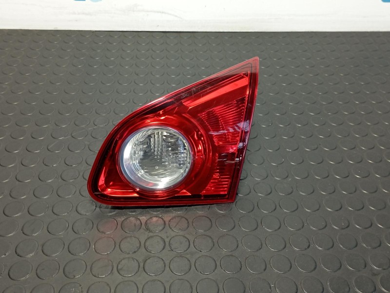 Recambio de piloto porton derecho para nissan qashqai (j10) 2.0 dci referencia OEM IAM 89071064  