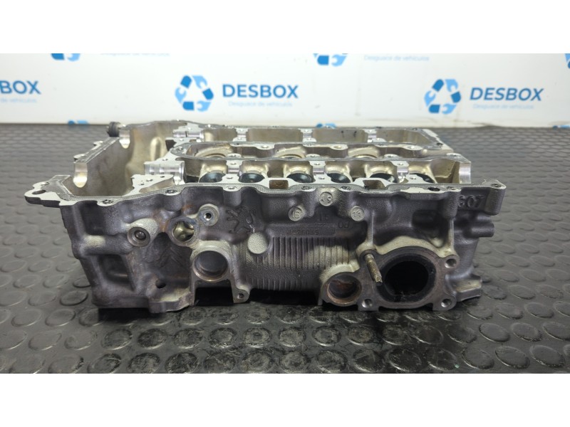 Recambio de culata para peugeot 208 1.2 puretech referencia OEM IAM 9808067110  