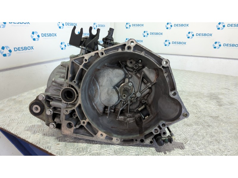 Recambio de caja cambios para peugeot boxer caja abierta referencia OEM IAM 20GP23  