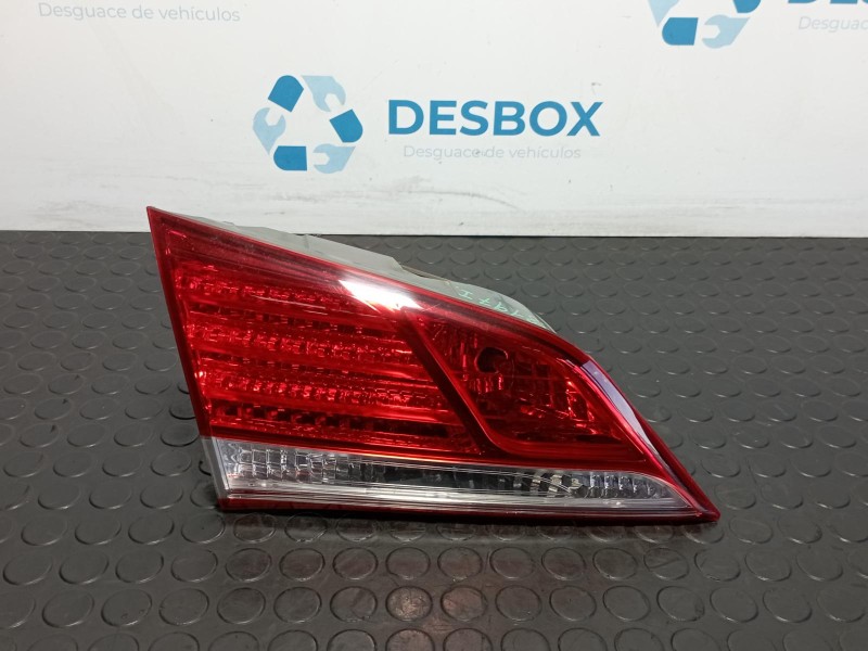 Recambio de piloto porton izquierdo para hyundai i40 1.6 crdi referencia OEM IAM 924033Z300  