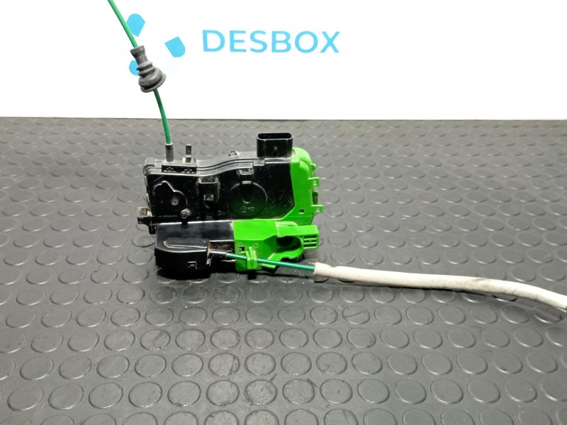 Recambio de cerradura puerta trasera izquierda para hyundai i40 1.6 crdi referencia OEM IAM 814103Z000  