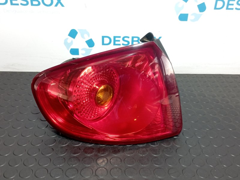 Recambio de piloto trasero izquierdo para seat altea (5p1) 1.6 referencia OEM IAM 5P0945095  