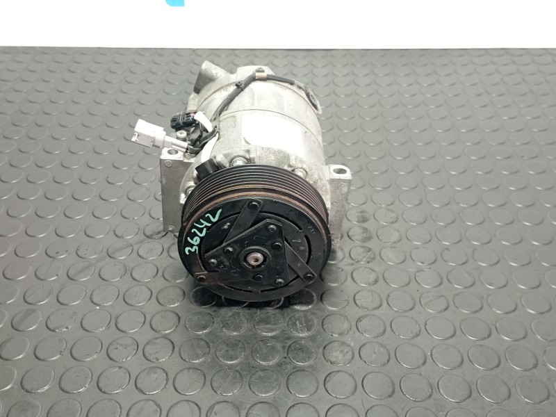 Recambio de compresor aire acondicionado para renault laguna grandtour iii dynamique referencia OEM IAM 8200890987C  