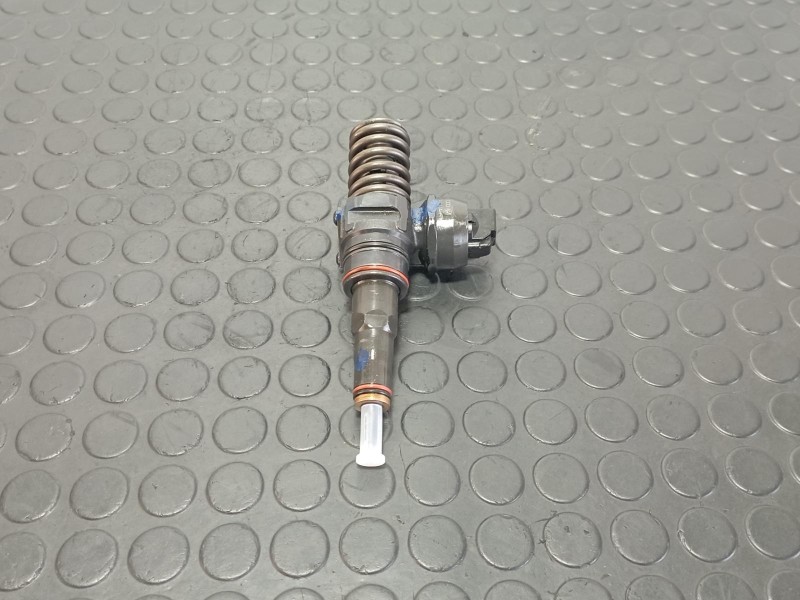 Recambio de inyector para volkswagen sharan (7m6/7m9) 1.9 tdi referencia OEM IAM 0414720038  