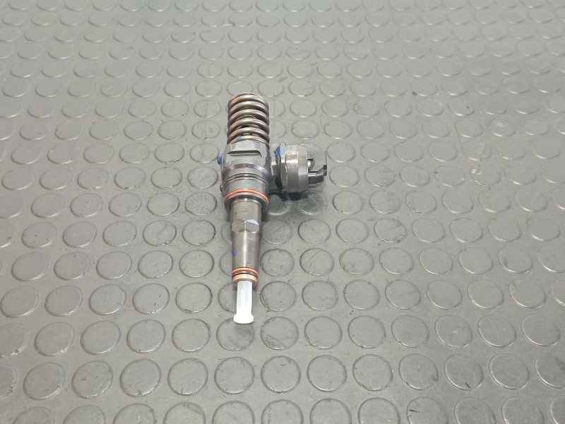 Recambio de inyector para volkswagen sharan (7m6/7m9) 1.9 tdi referencia OEM IAM 0414720038  