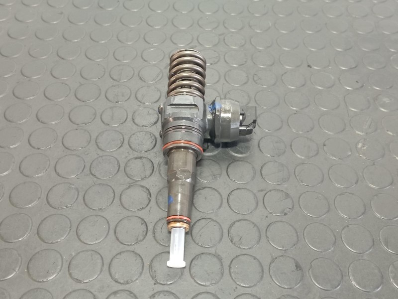 Recambio de inyector para volkswagen sharan (7m6/7m9) 1.9 tdi referencia OEM IAM 0414720038  