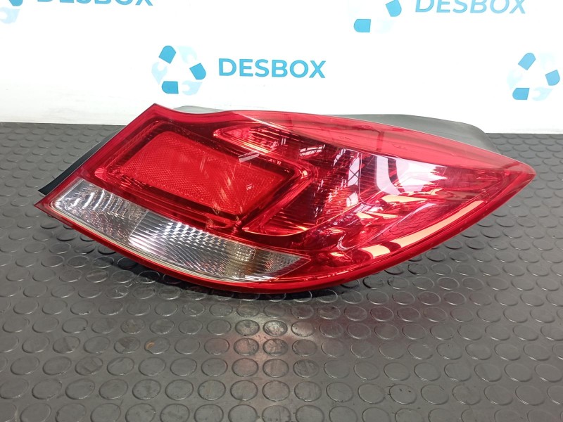 Recambio de piloto trasero derecho para opel insignia berlina 2.0 cdti referencia OEM IAM 168348  