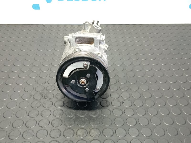 Recambio de compresor aire acondicionado para volkswagen tiguan 2.0 tdi referencia OEM IAM 5Q0816803F  