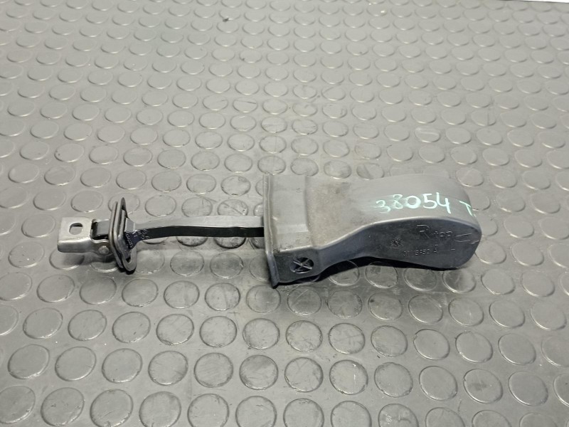 Recambio de retenedor puerta izquierda para volkswagen golf vii lim. 1.2 tsi referencia OEM IAM 5G0839267  