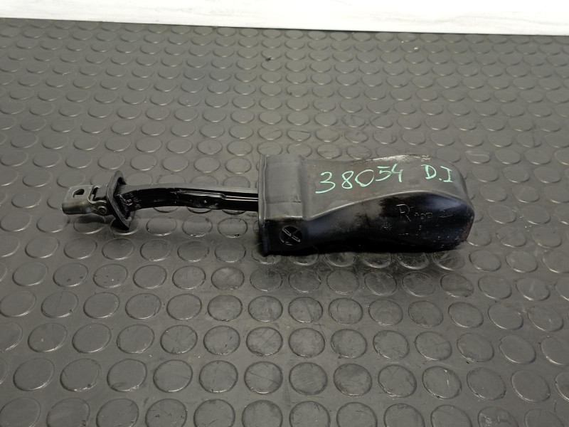 Recambio de retenedor puerta izquierda para volkswagen golf vii lim. 1.2 tsi referencia OEM IAM 5G0837267  