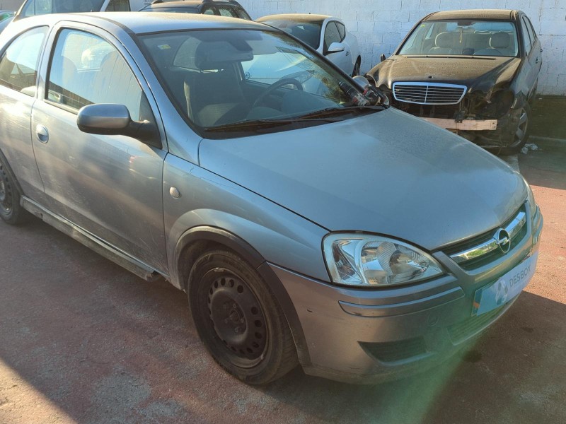 opel corsa c del año 2004