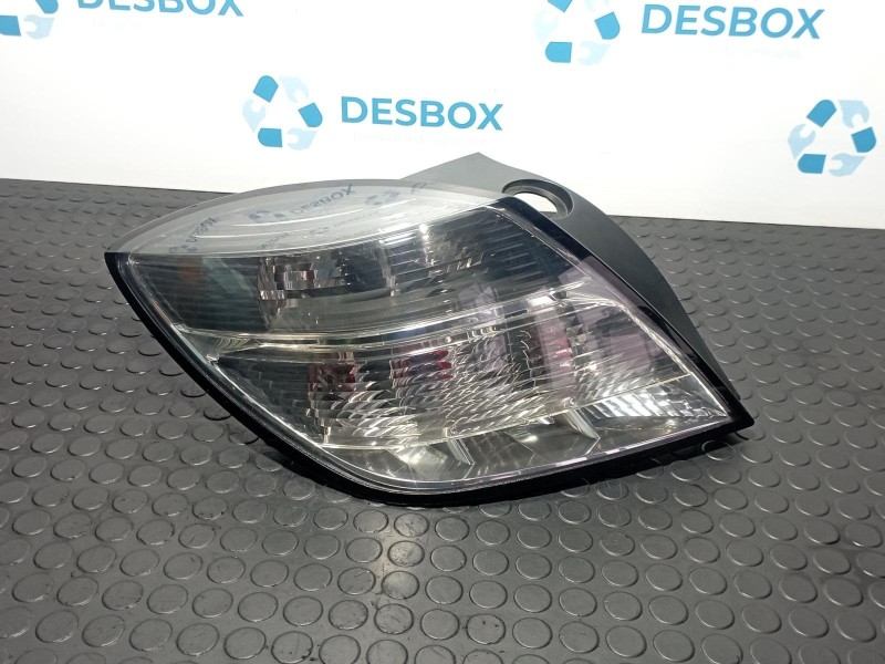 Recambio de piloto trasero izquierdo para opel astra gtc cosmo referencia OEM IAM 008748  