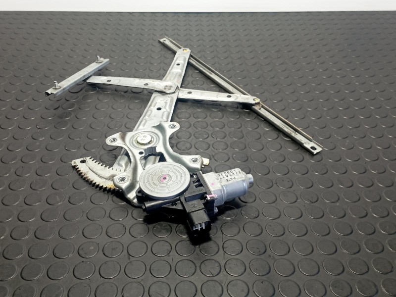 Recambio de elevalunas delantero izquierdo para mitsubishi space star (a00) 1.2 referencia OEM IAM 5713A379  