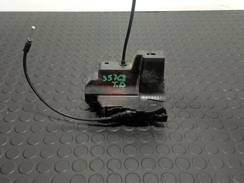 Recambio de cerradura puerta trasera derecha para renault scenic iii grand dynamique referencia OEM IAM 825020005R  